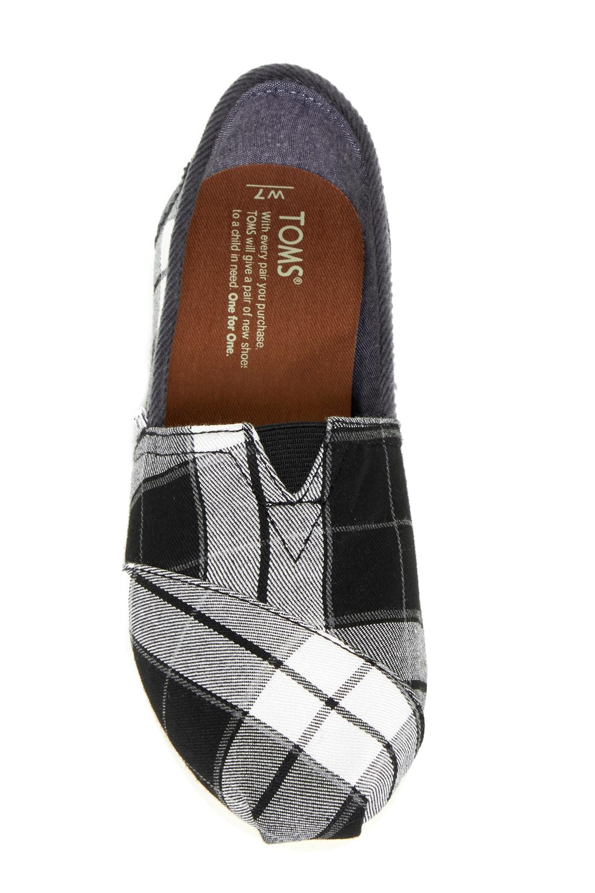 toms plaid booties